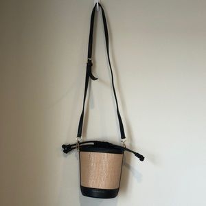 Stunning Straw Bucket Handbag